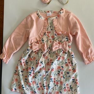 Adorable corduroy bow dress for baby girls. Perfect for casual wear